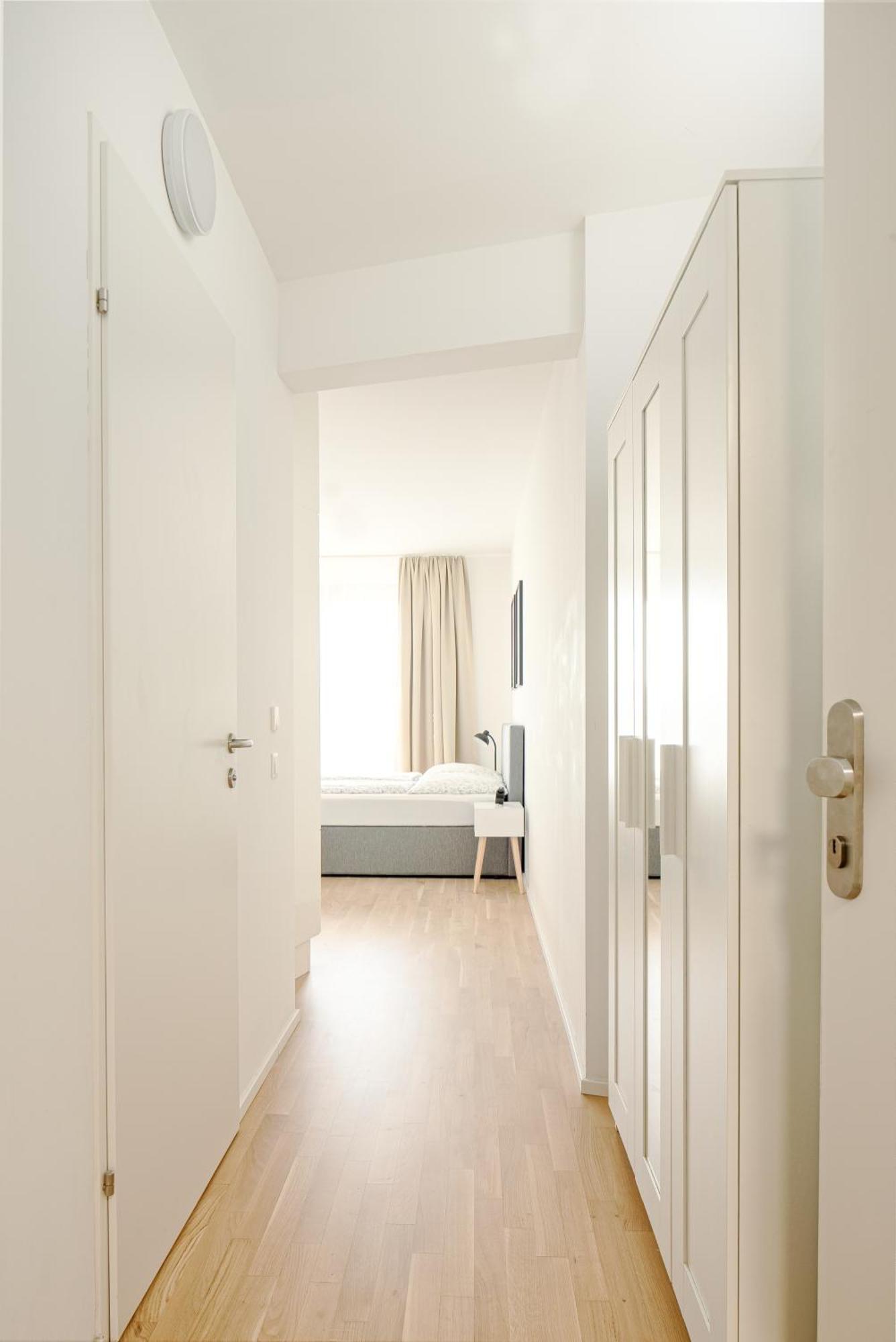Whats-App Self-Check-In - Paerchen Wohnung Am Hauptbahnhof Wien Rom bilde